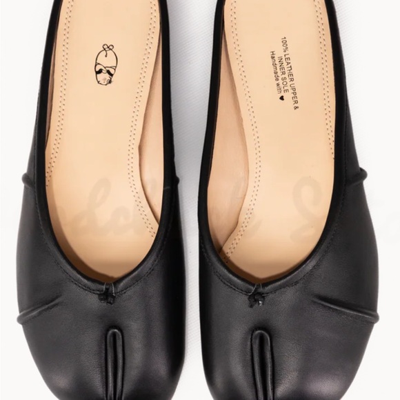 Woodchuck Tabi flats size 6 - Picture 1 of 6